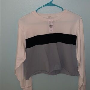 cropped long sleeve brandy melville shirt